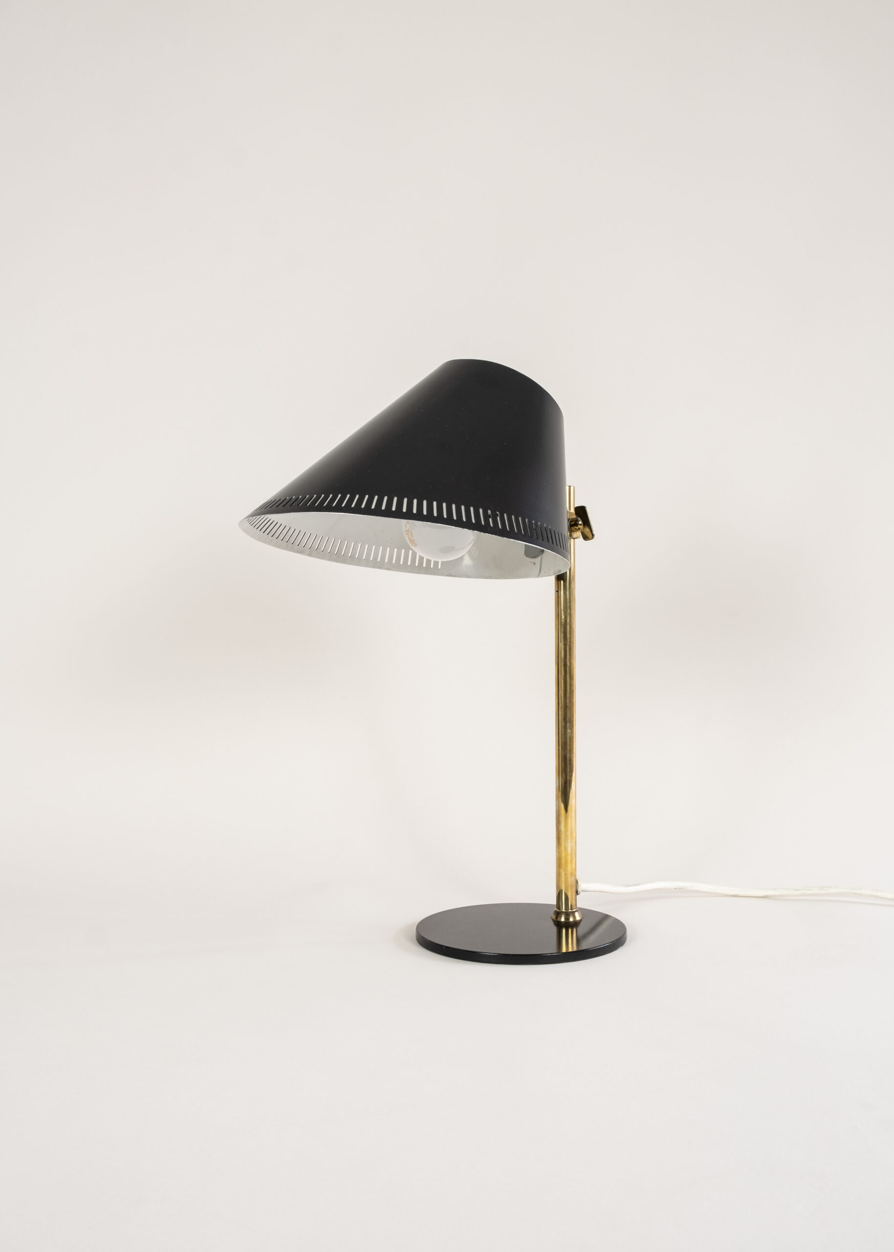 Negen Nieuw maanjaar spiraal H5-8” Table lamp – Galerie Hugo Rosén